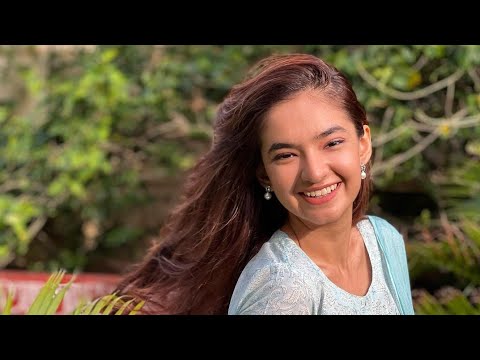 Anushka Sen Birthday Haircut And Nails ðŸ’‡ Who Is Dis ... ðŸ¤” #hairstyle  #shots #anushkasen #viralshorts - YouTube