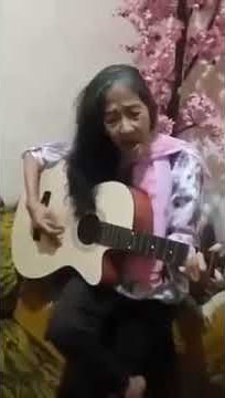 Nenek nenek main gitar ππππ