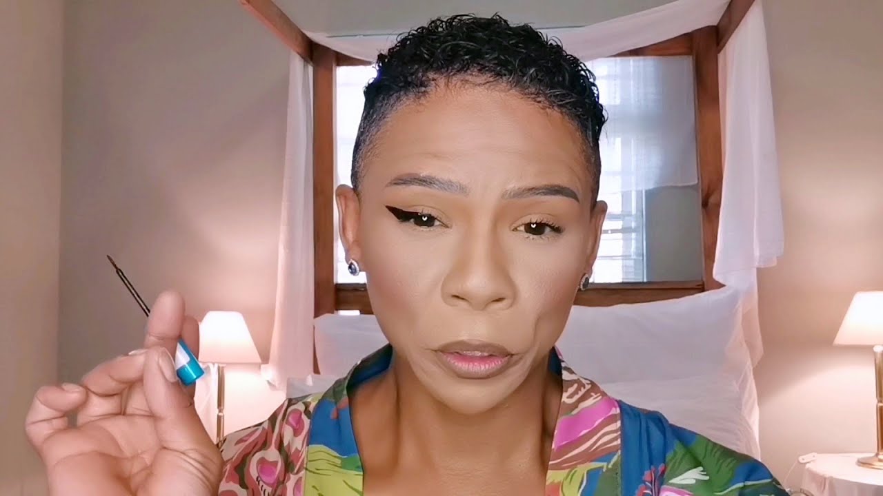 Attempted Eye LINER Tutorial in Afrikaans met lip wat glad nie werk 