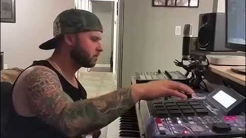 eXp Beats - MPC 2500 & Logic Pro X Beat