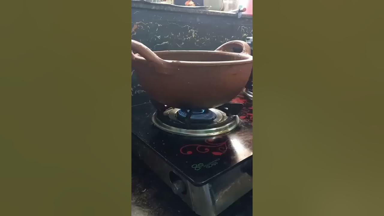 Venkatesh bhat 's parupu Keerai KootuAraiKeerai Kulambu recipe 