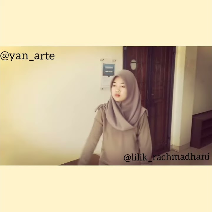 Cewek Minta Maaf