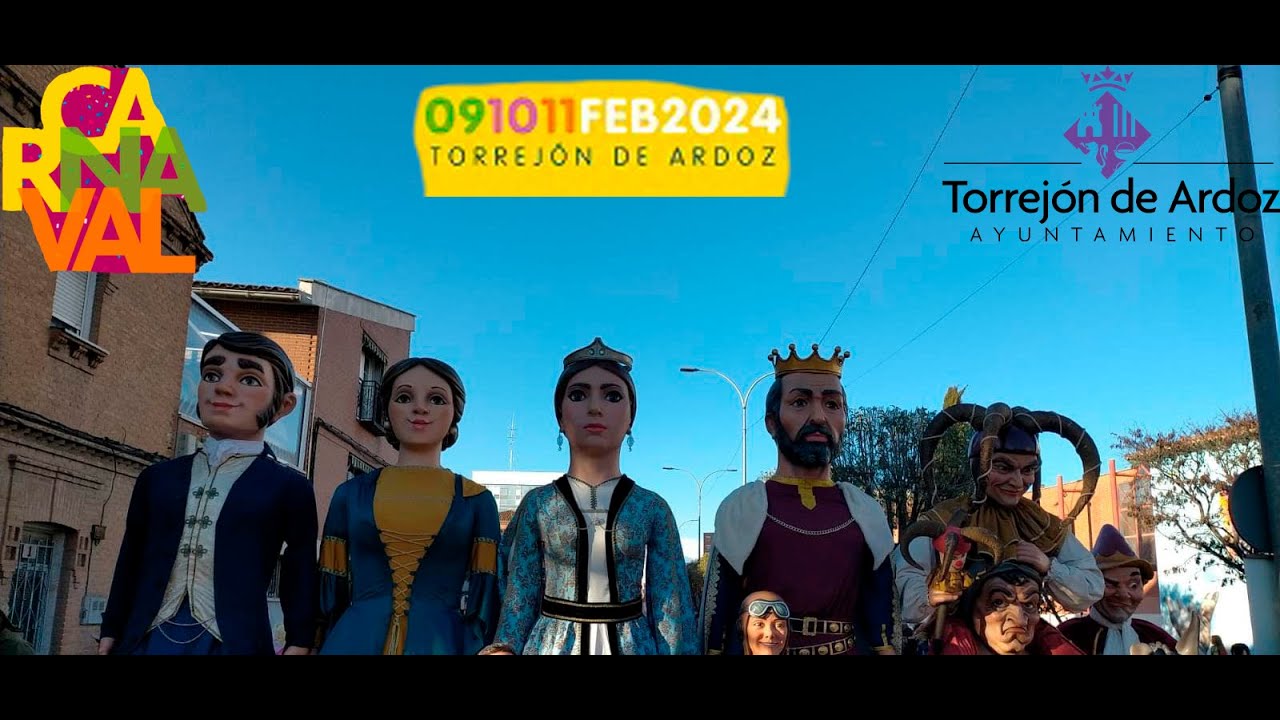 Gigantes de Torrejon De ardoz desfilan por  carnaval 2024