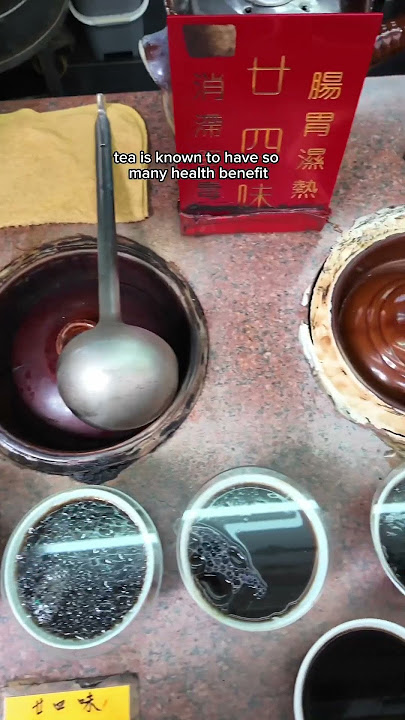 TRYING HEALING TEA IN HONG KONG?? 🇭🇰🫖😱 #hktravel #hongkong #food #hk #local #chinesetea #tea