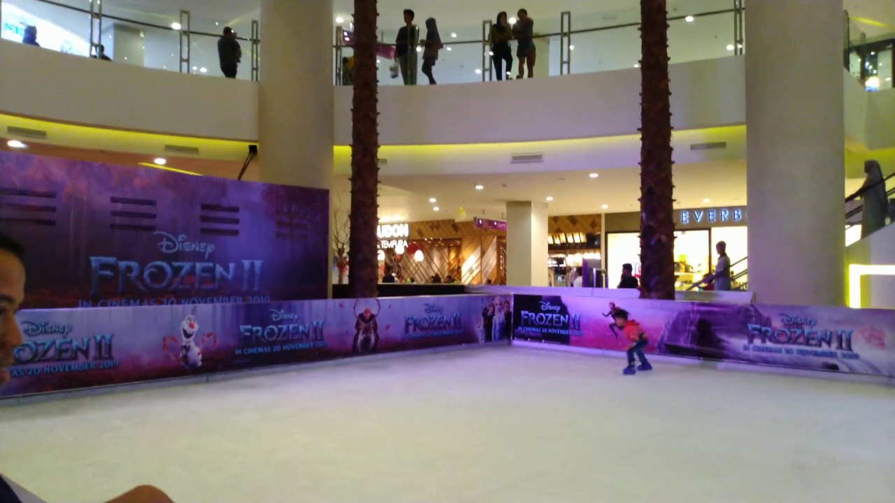 ice SKATING di Balikpapan Mall pentacity pertama di kaltim YouTube