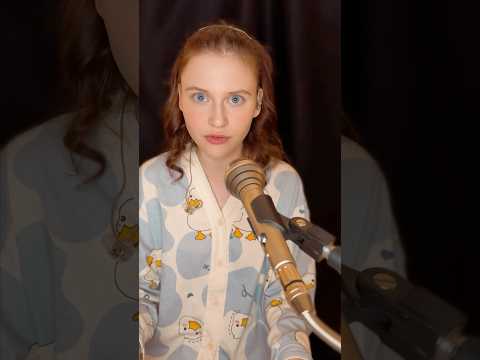ты за ним, оно за тобой 😂 #shorts #музыка #пианино #русскиепесни