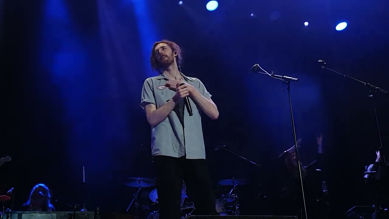 19-10.22 - Hozier - No Plan / Living for the City (11)