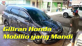 Cuci mobil Honda Mobilio