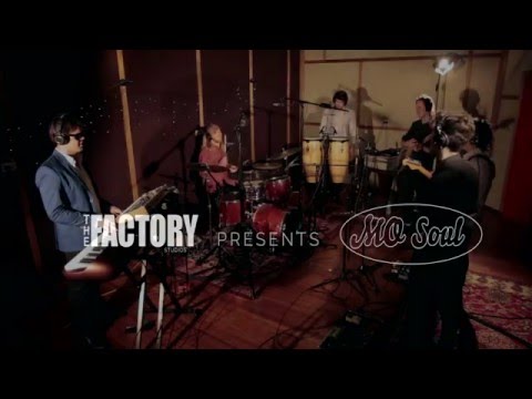 MoSoul "I'm A Woman" ( DROP IN SESSIONS  Live at The Factory Studios)