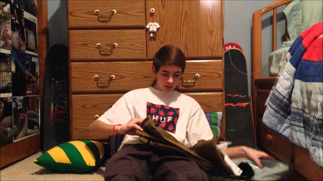 Zumiez Unboxing (Empyre Jeans) - YouTube