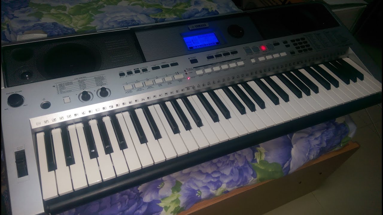 Yamaha PSR- i455 - YouTube