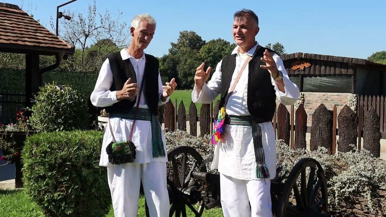 Braća Radić - SKINUO SAM KOMŠINICU (Official Video)