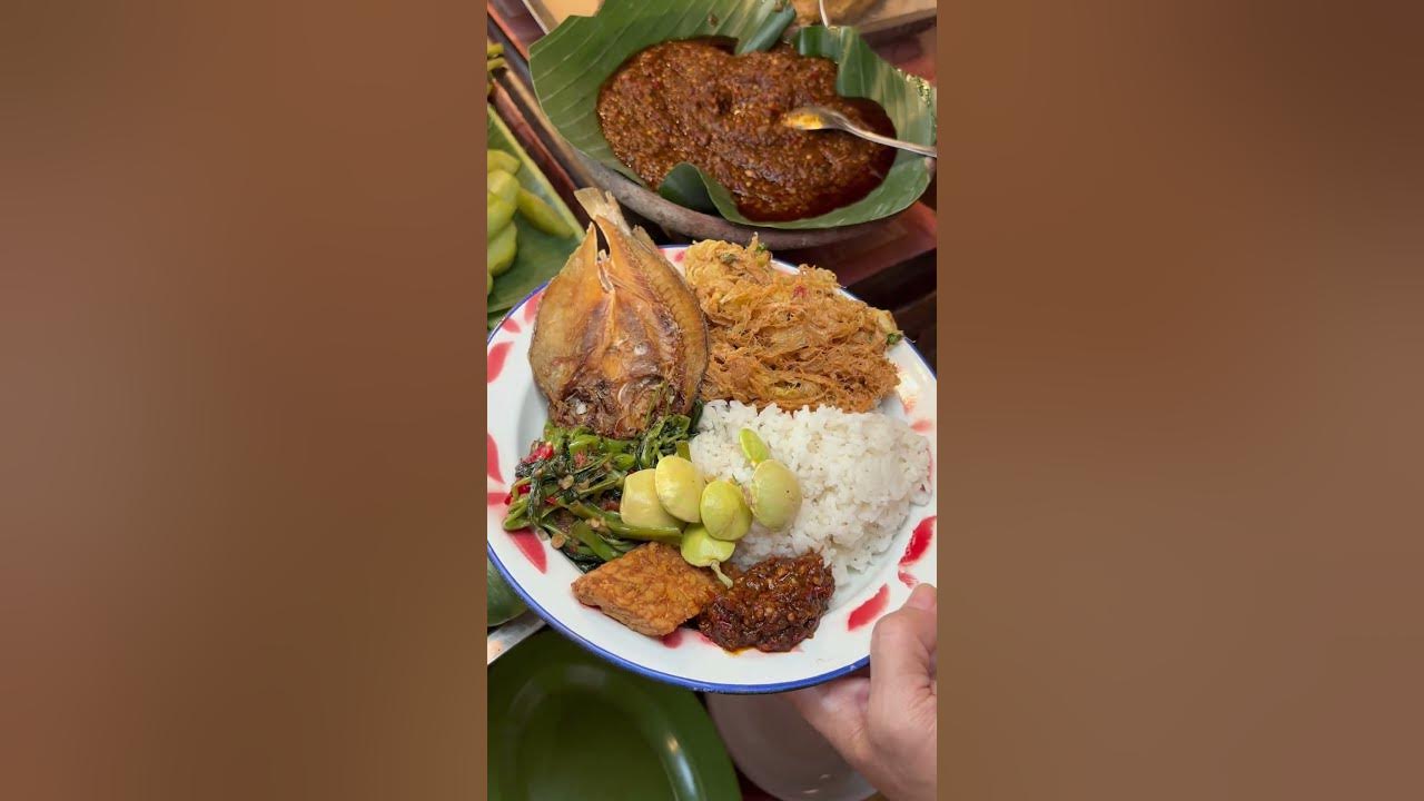 MANTAPNYA NASI RAMES ANEKA MASAKAN KHAS SUNDA BAHEULA‼️#shorts MANTAPNYA NASI RAMES ANEKA MASAKAN KHAS SUNDA BAHEULA‼️#shorts
