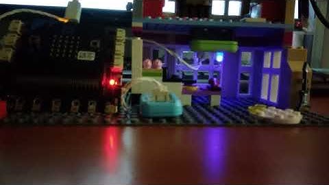 Micro:bit smart light with DFRobot BOSON