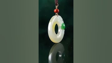 Tuyệt kỹ chế tác mặt dây chuyền ngọc bích đỉnh cao, nét rồng tinh xảo