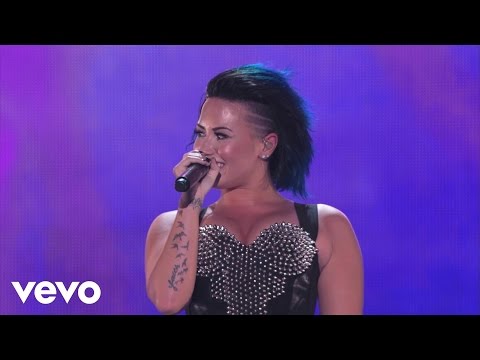 Demi Lovato, Iggy Azalea - Certified SuperFanFest (Full Version)