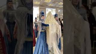 Обряд снятие шали на карачаево балкарской свадьбе. Ариулукъ