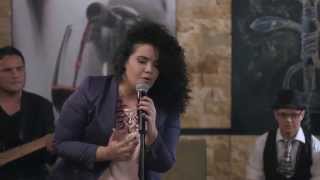 Video thumbnail of "Deja que conduzca tu vida - Daniela Sanjuanello [Videoclip Oficial]"