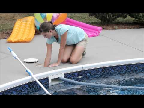How to Vacuum Your Pool