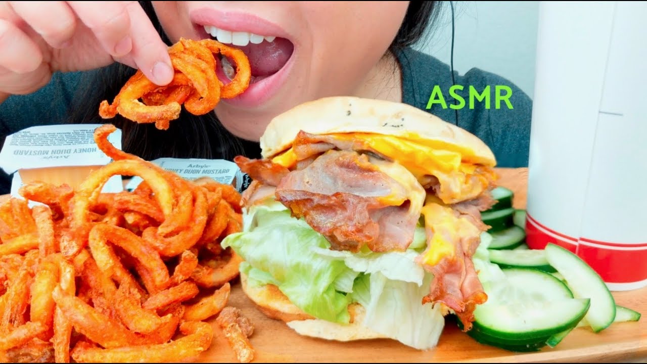 ASMR Roast Beef 'N Cheddar Sandwich + Curly Fries 먹방 *No Talking