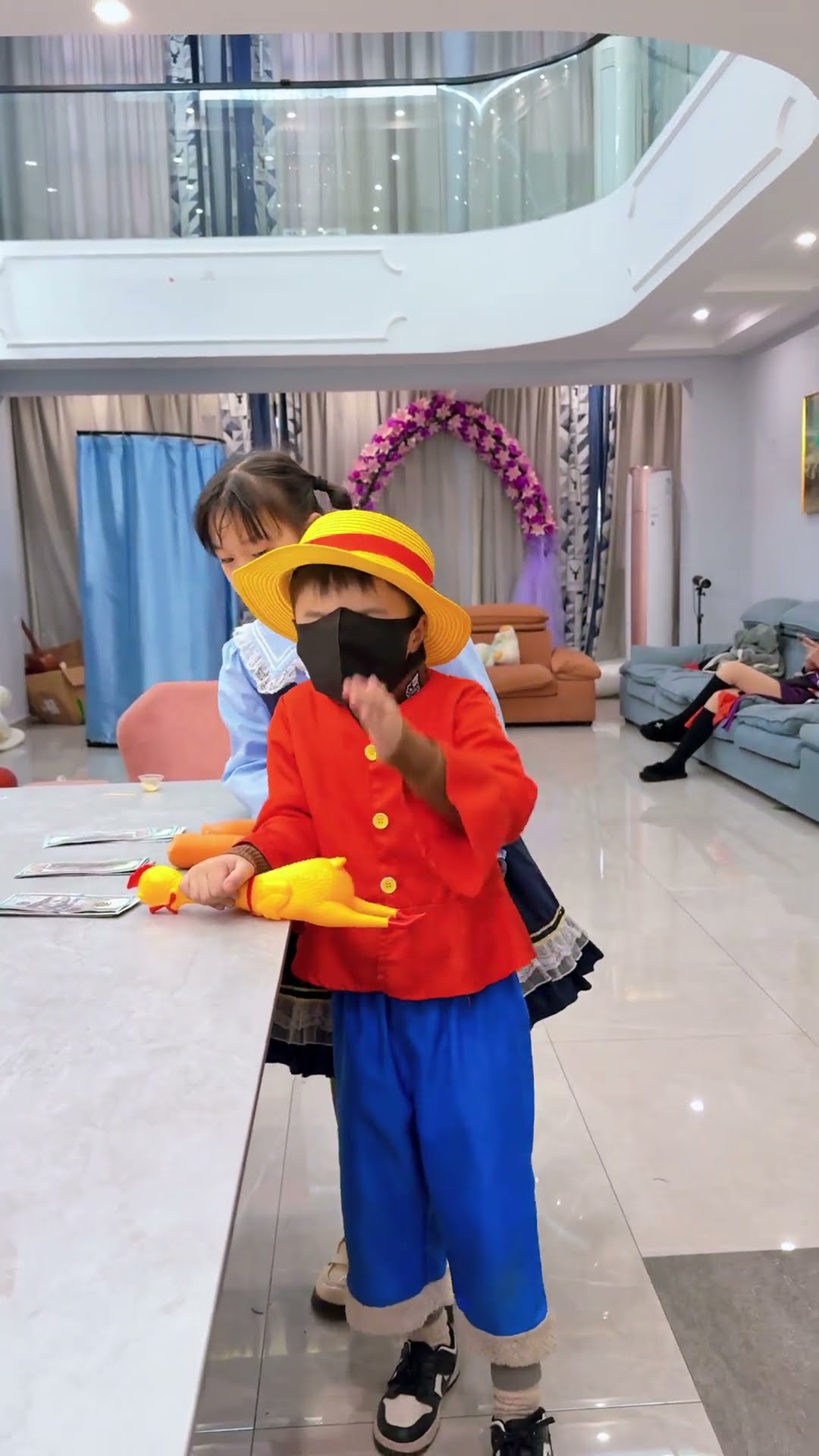 徒手砍萝卜#short #angel #clown