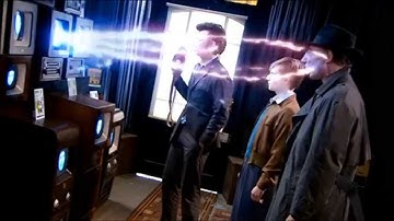 Doctor Who Intro (Series 2) Red Dwarf Style