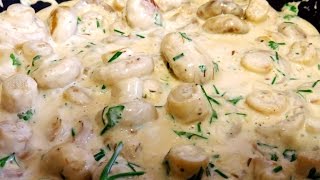 HOW TO MAKE CREAMY GARLIC MUSHROOMS