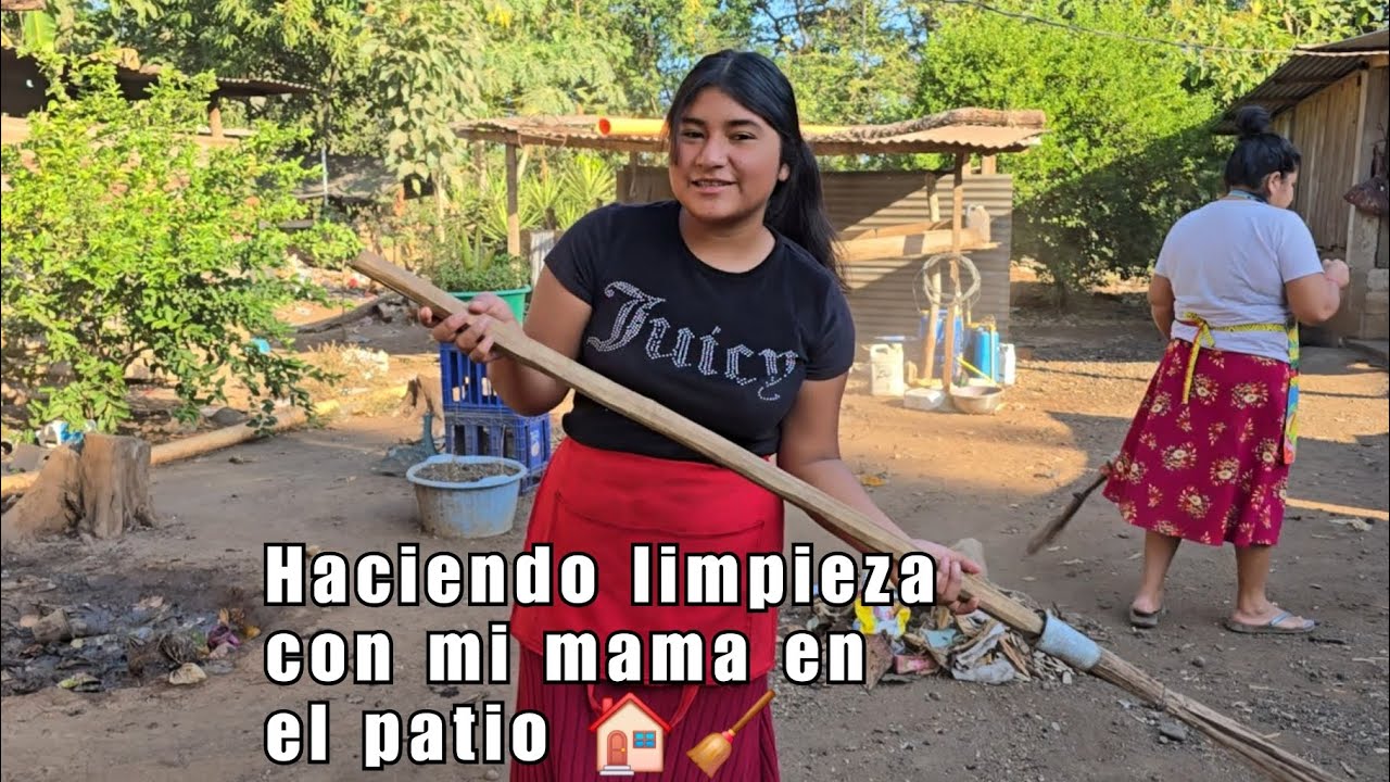 Limpiando el patio de mi hogar 🧹