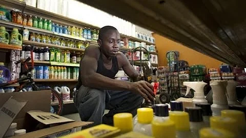 Florida Man Earl Sampson Arrested 62 Times For Trespassing at His Own Job