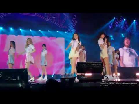 180825 TWICE (트와이스) - Really Really (WINNER Cover) @ TWICELAND in Jakarta