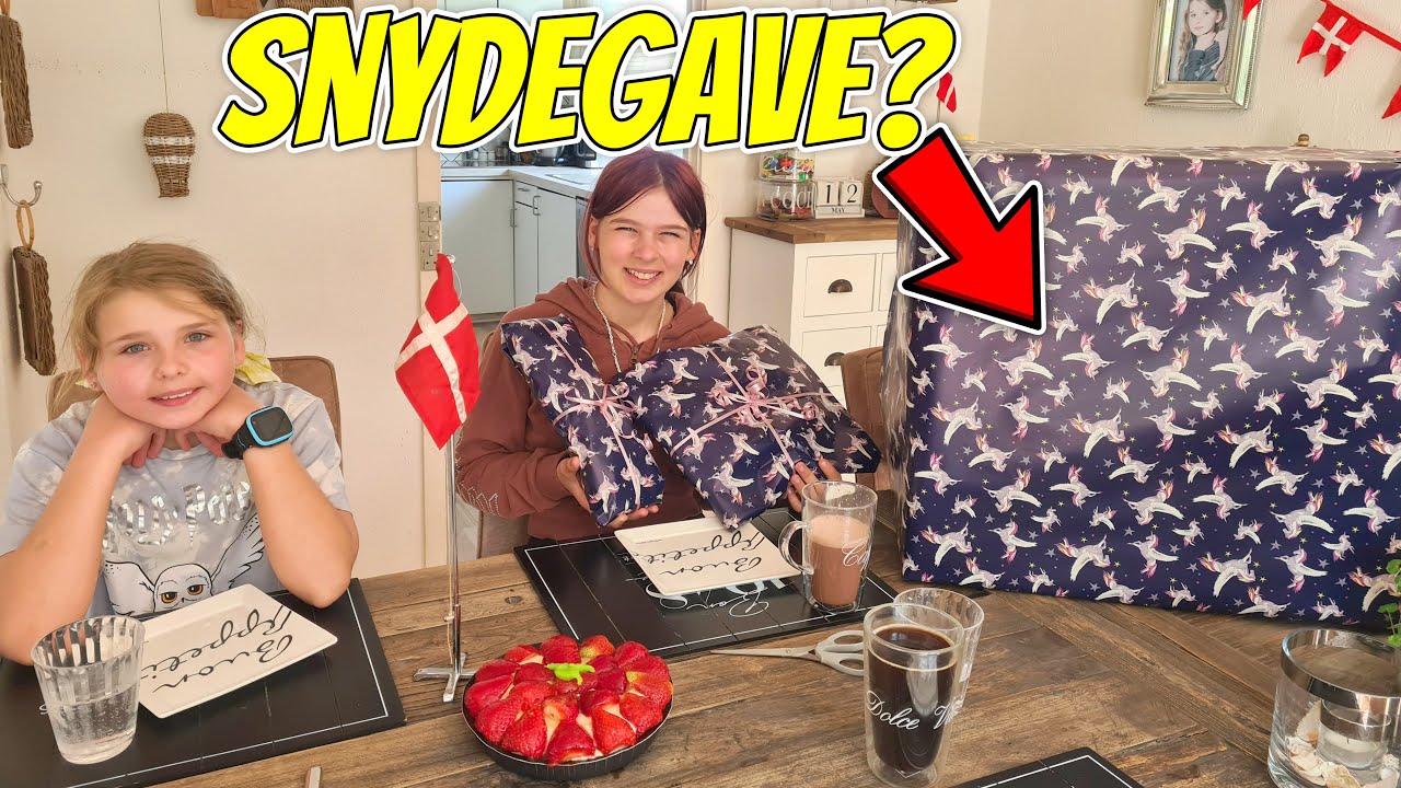 MALLE 12 ÅR🇩🇰KOMMER HJEM FRA SKOLE & ÅBNER GAVER🎁😀