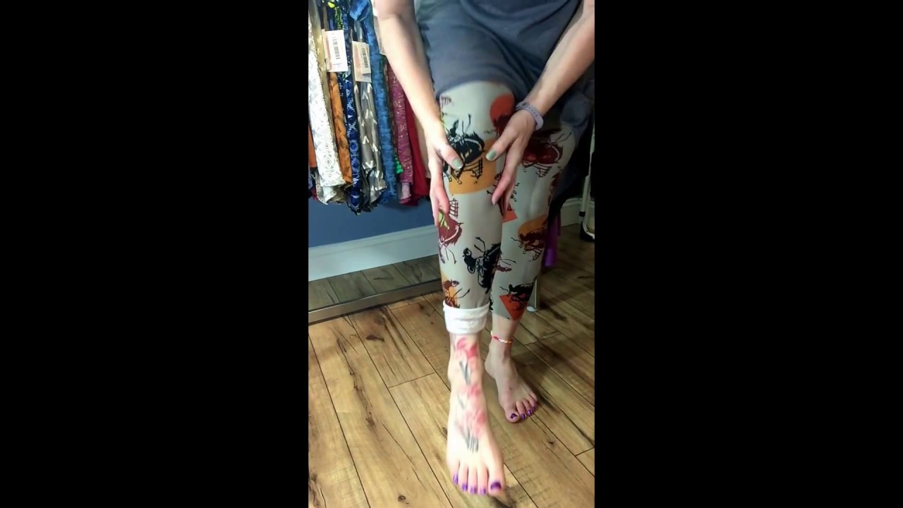 leggings with loose ankles