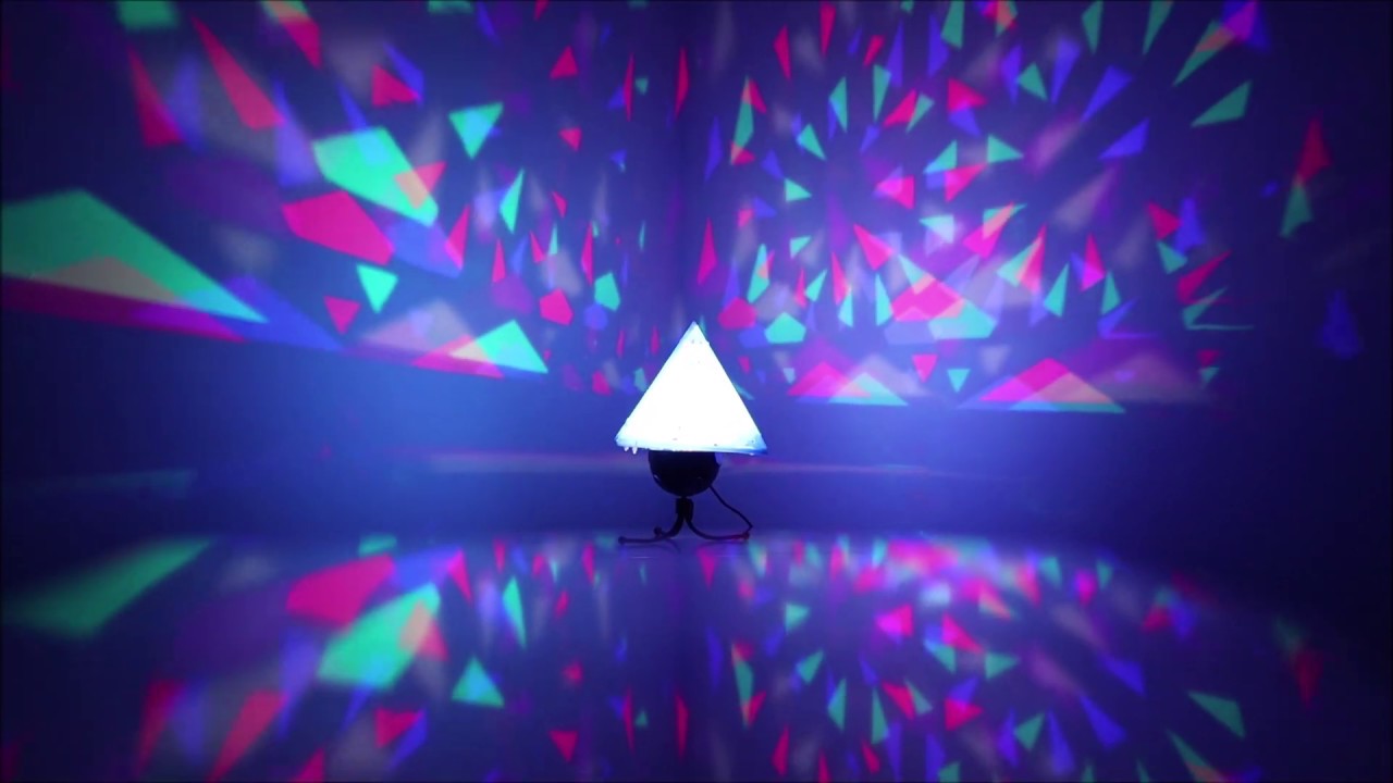 Geometric Pyramid Kinetic Shadow Lamp by Thunder Domes
