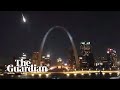 Huge meteor lights up Missouri sky