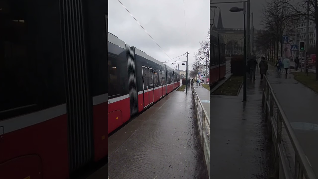 ОТКРОВЕННО, Венские Трамваи КАК БУДТО Для Роботов Сделаны - ТВЕРДЫЕ Сидения из ПЛАСТИКА