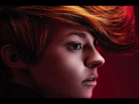 Armour Love - La Roux