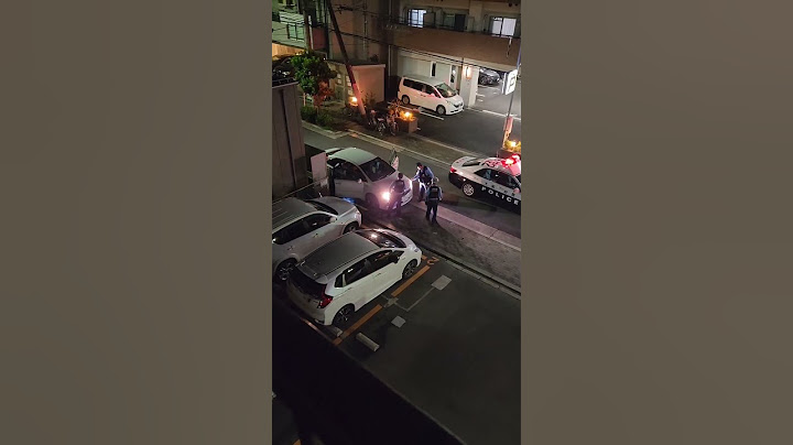 迷惑駐車と言うより嫌がらせ駐車？出られません