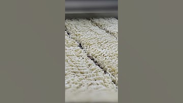 CARA PEMBUATAN MIE INSTAN SKALA INDUSTRI #shorts #indomie