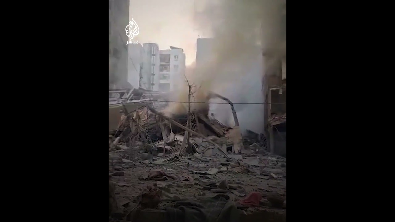 مشاهد متداولة لآثار الدمار التي لحقت بمبان بالضاحية الجنوبية في لبنان