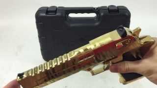 Desert Eagle Tiger Stripe 44 MAG Pistol Magnum Research Quick Look (Review)