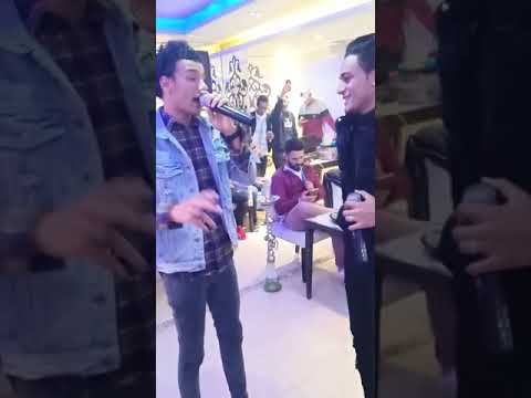 تيتو وبندق  