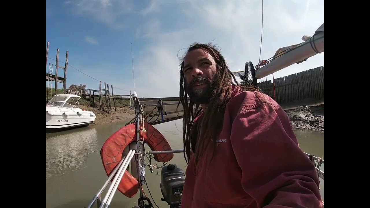 Navigation Solitaire, petit voilier de croisière, de la vase et encore de la vase!!