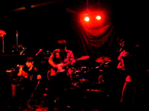 殺生に絶望/ITAKO Expo21/2015/08/02/chicken shack