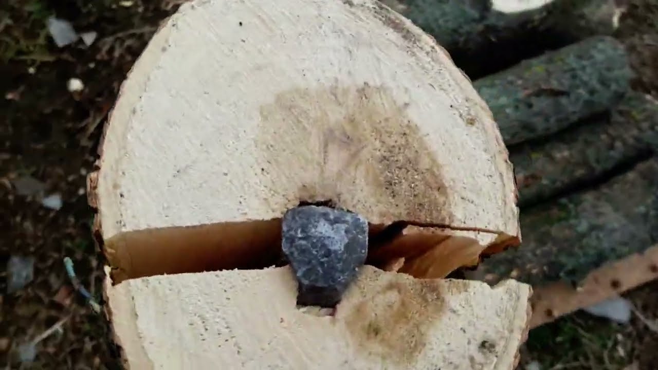 НОВАЯ ПАРТИЯ КЛЕНОВЫХ ЧУБУЧКОВ. КОЛЮ ДРОВА. КАК ВЫЖИТЬ В УКРАИНЕ - YouTube