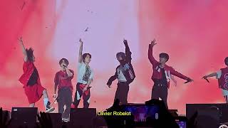 Stray Kids @ Lollapalooza in Paris - Topline | Fancam