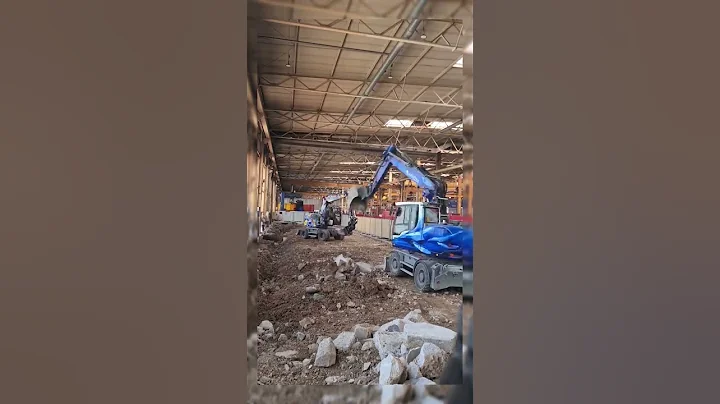 #digger #liebherr #engcon #excavator #liebherrconstruction #oilquick #operator #funny #alsace