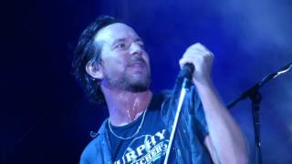 Pearl Jam "Given To Fly" Wrigley 2  8/22/16 HD chords