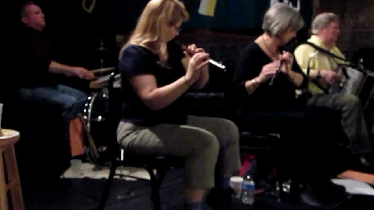 Ceol na gCroí Céilí Band at Craobh Úll Mór CCÉ Céilí 2013.02.23