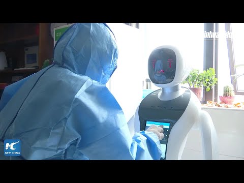 robot-makes-deliveries-at-coronavirus-isolation-point-in-zhejiang