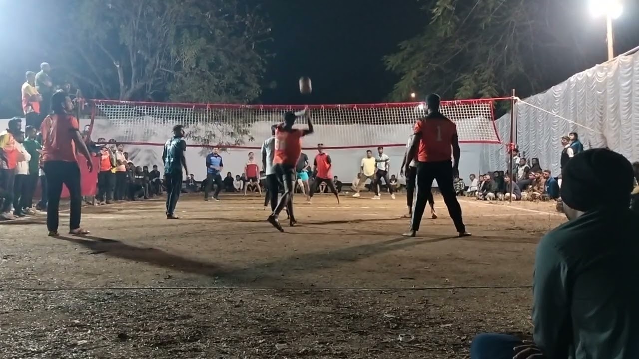 उंब्रज vs डोर्लेवाडी @nighoj निघोज  #volleyball #volley #volleyballplayer #volleybal